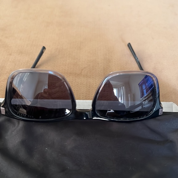 Ted Baker London polarized sun glasses - Picture 6 of 6